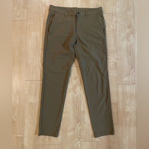 Lululemon Men’s Commission Slim-Fit Pants Artifact 34 Waist 33 Length LIKE NEW